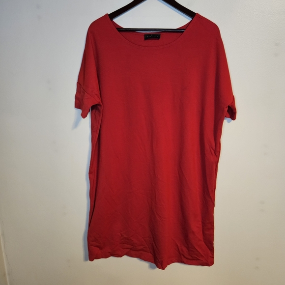 Hatch Dress Red T-Shirt Oversized Loose Fit Maternity Size XL Casual Solid Crew - Picture 1 of 9